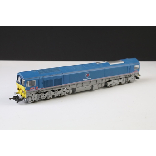 7 - Five boxed Lima OO gauge locomotives to include ltd edn 204827A5 CL 20 D8040, ltd edn 204828A5 CL 20... 