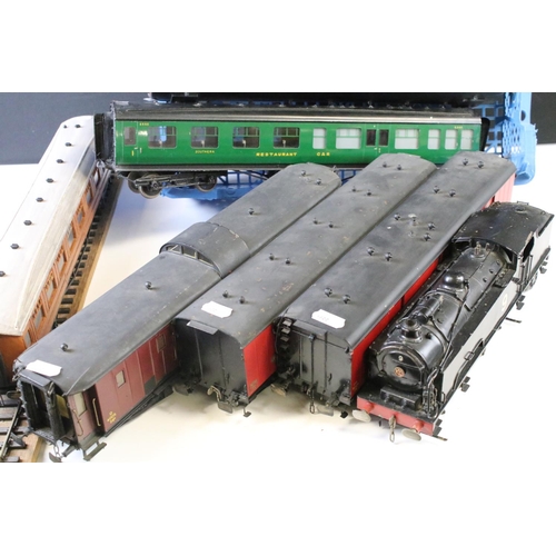 76 - Collection of kit built O gauge model railway to include 0-8-4 locomotive in black and 9 x items of ... 