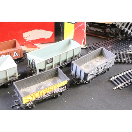 81 - Around 54 HO / OO gauge items of rolling stock to include examples from mainly Hornby, Triang and Ba... 