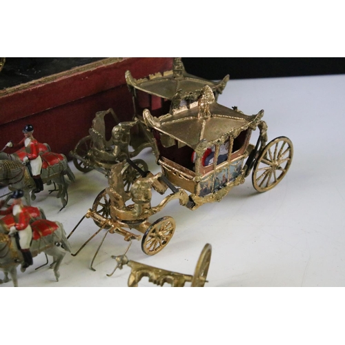 426 - Boxed Britains No. 1470 State Coronation Coach set with 8 x Royal horses and Golden State Coach, all... 