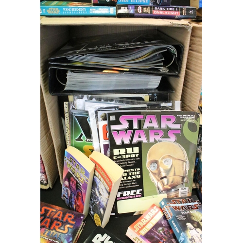 636 - Star Wars - Large collection of Star Wars books featuring hardback & paperback examples to include T... 