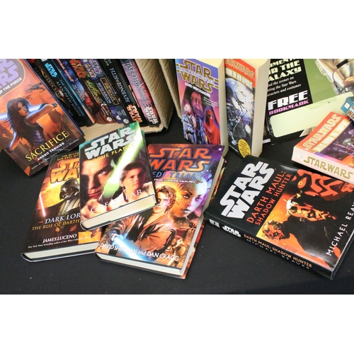 636 - Star Wars - Large collection of Star Wars books featuring hardback & paperback examples to include T... 