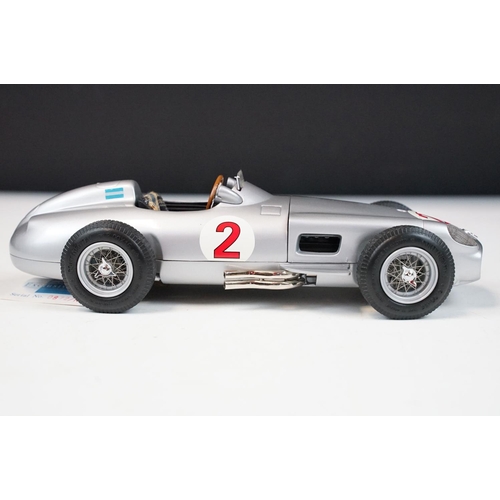 107 - Boxed 1/18 CMC Exclusive Modelle M-019 Mercedes-Benz W196 Silberpfeil-Monoposto diecast model, conta... 