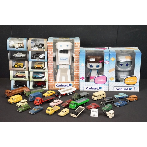 212 - Quantity of ten cased Oxford Diecast models to include Commercials, Agriculture, etc, quantity of lo... 