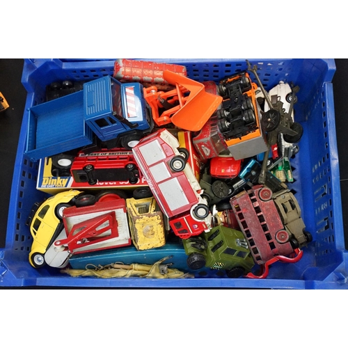 218 - Quantity of around 170 diecast, plastic and tin models to include Tonka Trucks, Maisto, Corgi, Match... 