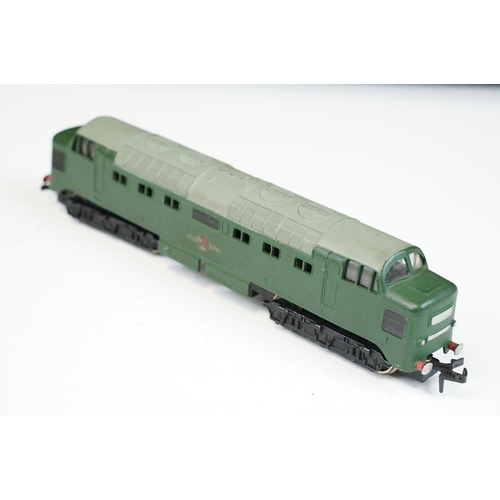 29 - Three boxed Hornby Dublo locomotives to include 2232 Co Co Diesel Electric Locomotive, 2224 LMR 2-8-... 