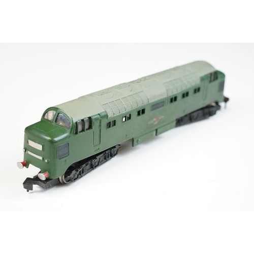 29 - Three boxed Hornby Dublo locomotives to include 2232 Co Co Diesel Electric Locomotive, 2224 LMR 2-8-... 