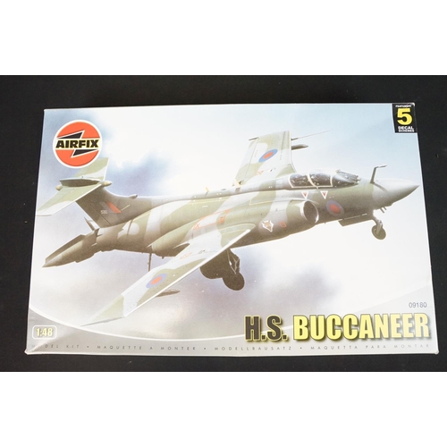 423 - 12 Boxed & unbuilt Airfix plastic model kits to include 1/48, 1/72 and 1/144 models featuring 1/48 0... 