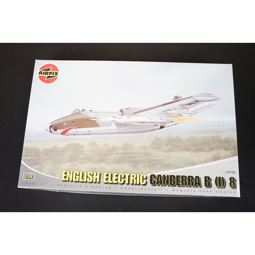 423 - 12 Boxed & unbuilt Airfix plastic model kits to include 1/48, 1/72 and 1/144 models featuring 1/48 0... 