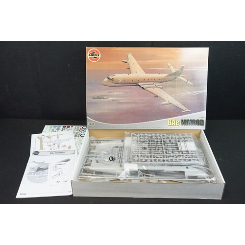 425 - 11 Boxed & unbuilt Airfix plastic models kits to include 1/72 and 1/48 scale models featuring 1/72 1... 