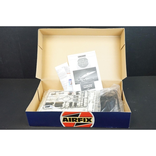 425 - 11 Boxed & unbuilt Airfix plastic models kits to include 1/72 and 1/48 scale models featuring 1/72 1... 