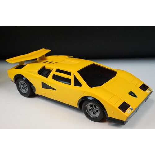 488 - Boxed 1/12 scale R/C Battery Operated Asahi Lamborghini Countach LP500S Digital Proportional Radio C... 