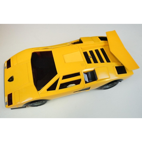 488 - Boxed 1/12 scale R/C Battery Operated Asahi Lamborghini Countach LP500S Digital Proportional Radio C... 