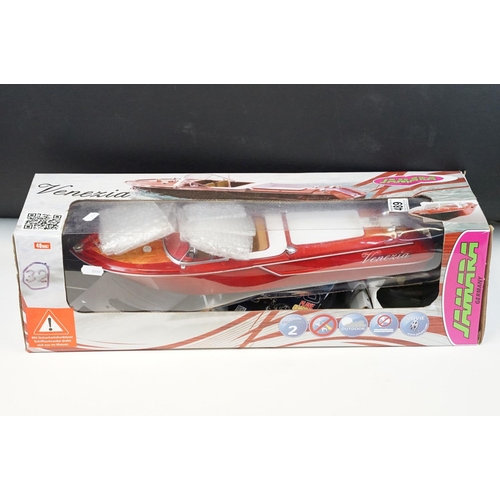 489 - Boxed Jamara Germany 04 0390 Venezia r/c boat, with stand and controller