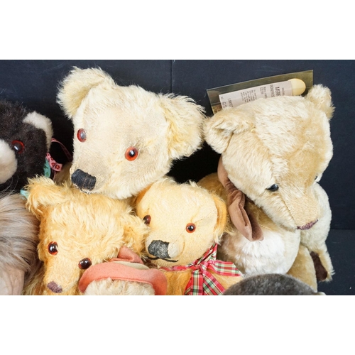 710 - Merrythought - 15 Merrythought teddy bears and dolls to include Kensington Bear ED20B with ltd edn C... 