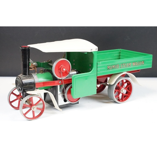 90 - Steam Engine - Boxed Mamod SW1 Steam Wagon Steam Engine, in main body green with red spoked wheels a... 