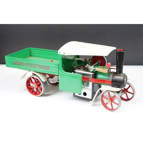 90 - Steam Engine - Boxed Mamod SW1 Steam Wagon Steam Engine, in main body green with red spoked wheels a... 