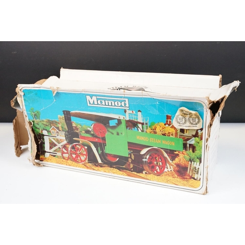 90 - Steam Engine - Boxed Mamod SW1 Steam Wagon Steam Engine, in main body green with red spoked wheels a... 