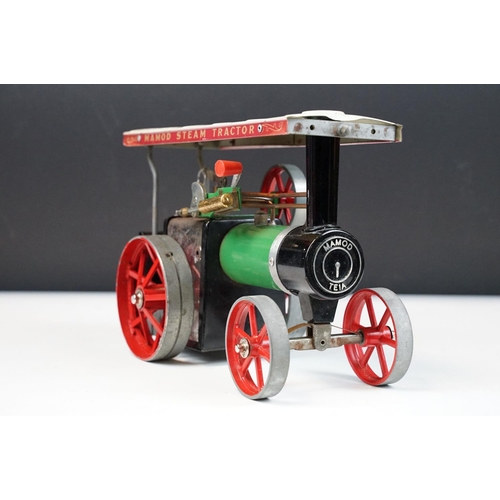 92 - Steam Engine - Boxed Mamod TE1A Steam Tractor Steam Engine, in main body green with red spoked wheel... 