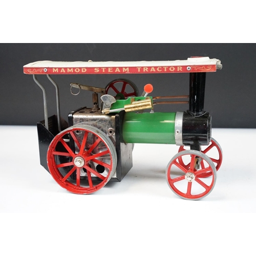 92 - Steam Engine - Boxed Mamod TE1A Steam Tractor Steam Engine, in main body green with red spoked wheel... 