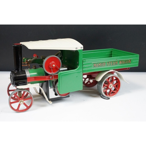 94 - Steam Engine - Boxed Mamod SW1 Steam Wagon Steam Engine, in main body green with red spoked wheels a... 