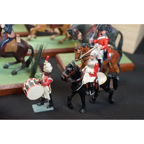 432 - Collection of various diecast and metal figures to include examples from DelPrado and Britains featu... 