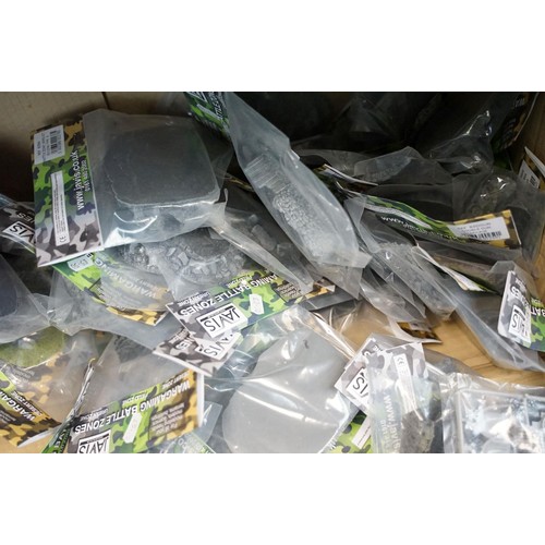 433 - War Gaming - Quantity of 50 bagged Javis War Gaming Battle Zones scenery accessories featuring Small... 