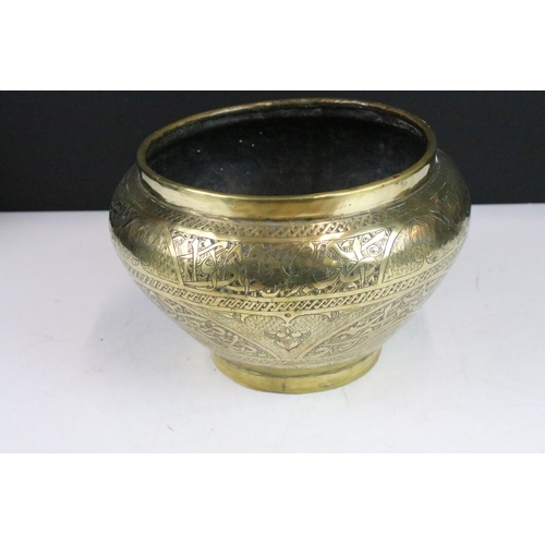 130 - Large heavy brass two handled jardiniere pot with copper two handled pot and smaller brass jardinier... 