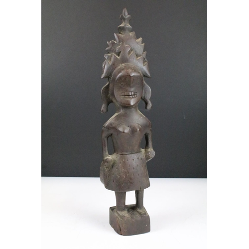 161 - Hand carved wooden African figure statues x 6, 35cm tallest.