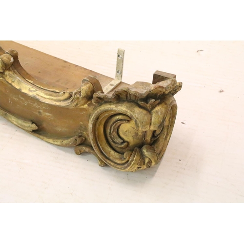 594 - 20th Century moulded gilt pelmet box pediment having shell detail to centre with scrolled borders. M... 