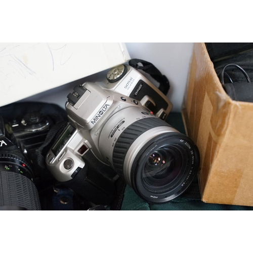 159 - Collection of analogue and digital cameras and photographic accessories to include Canon AE-1, Olymp... 