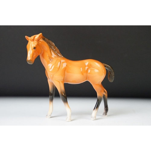 28 - Beswick horse gloss figurine selection of various sizes to include New Forest champion, 'Jonathan 3r... 