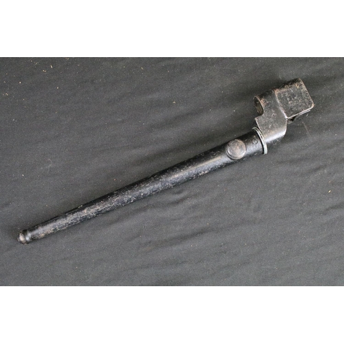 122 - A British World War Two / WW2 Lee Enfield No.4 MK.II spike bayonet complete with metal scabbard.