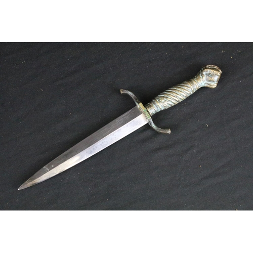 125 - A Vintage mid 20th century World war Two / WW2 era German double edged dagger by Rostfrei Solingen, ... 