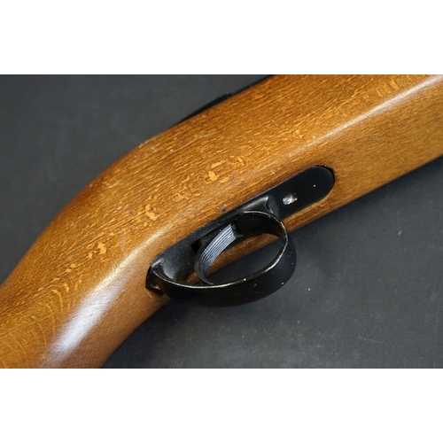 130 - A BSA Mercury break barrel air rifle, Cal. .22