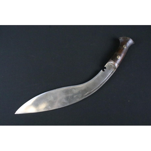 186 - A mid 20th century World War Two / WW2 Pioneer Kukri knife, steel fullered blade marked PIONEER CALC... 