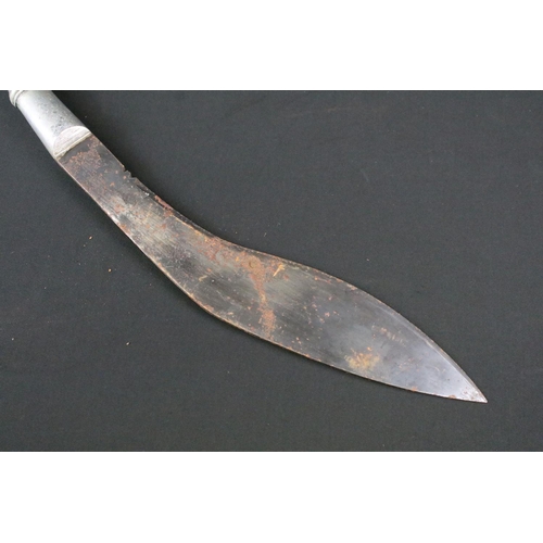 189 - A mid 20th century Kukri knife, steel blade with aluminium handle, blade measures approx 34.5cm, han... 