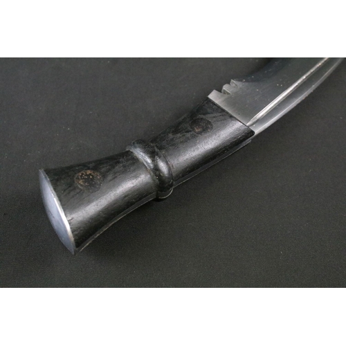 192 - A rare British MKIV Pattern Kukri knife, with 300mm long blade maker marked and dated 