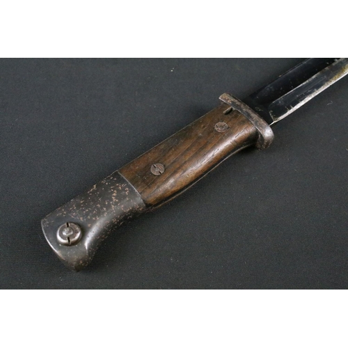 197 - A German World War Two / WW2 K98 Mauser Bayonet S/242G with Scabbard. Marks on the blade both sides,... 