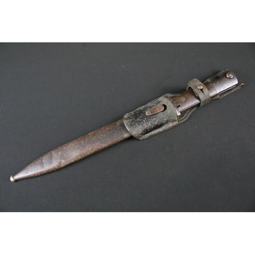 197 - A German World War Two / WW2 K98 Mauser Bayonet S/242G with Scabbard. Marks on the blade both sides,... 