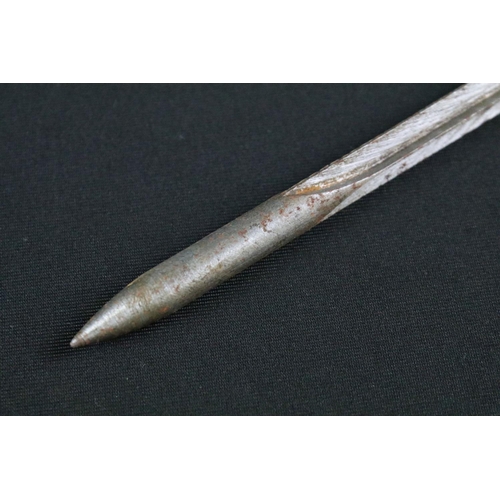 219 - A World War One / WW1 Bon type aerial dart / flechette, approx 12cm in length.