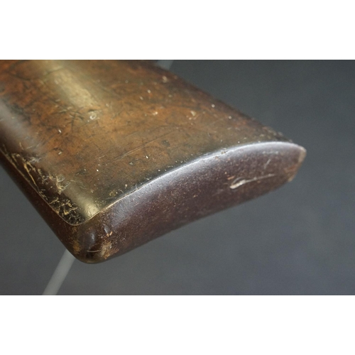 286 - An antique muzzle loading percussion cap rifle, overall length is approx 115cm.