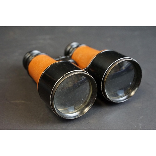 362 - A pair of Dolland of London World War One / WW1 military issued field binoculars, MK.V Medium, No.11... 