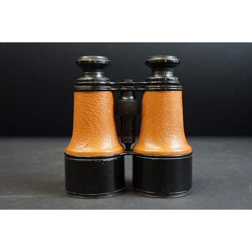 362 - A pair of Dolland of London World War One / WW1 military issued field binoculars, MK.V Medium, No.11... 