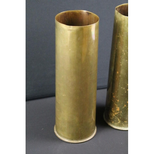 364 - A pair of British World War Two / WW2 25 PR. spent brass shell cases, both dated 1941 and carrying t... 