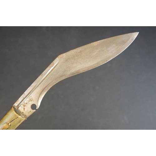 429 - A small kukri knife, steel single groove fuller balde, two piece horn riveted handle, blade length i... 