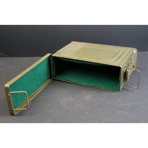 432 - A United States military Cal.30 M1 ammunition box, green painted metal.