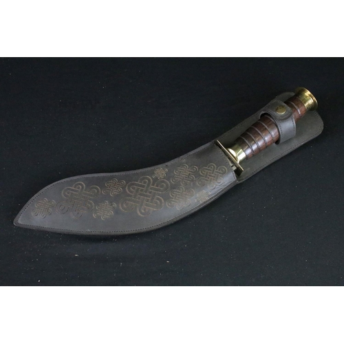 66 - A hand crafted Khu-Ka-Bar Kukri knife by 