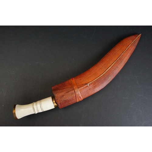 98 - A hand crafted Hansheeya Kukri knife by 