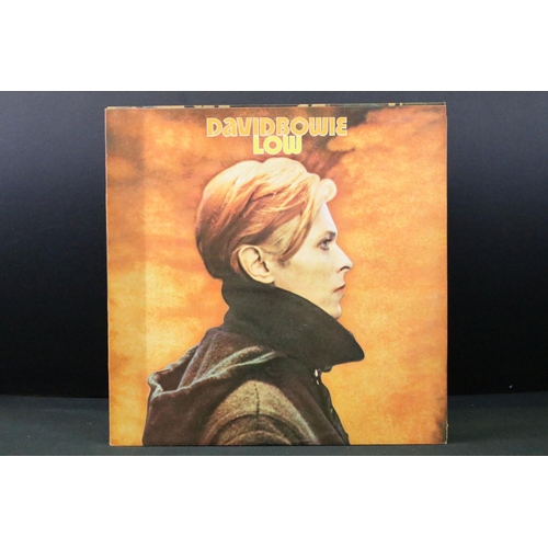 151 - Vinyl - 15 David Bowie LPs spanning his career to include Low, Diamond Dogs, Hunky Dory, Stage, Lodg... 